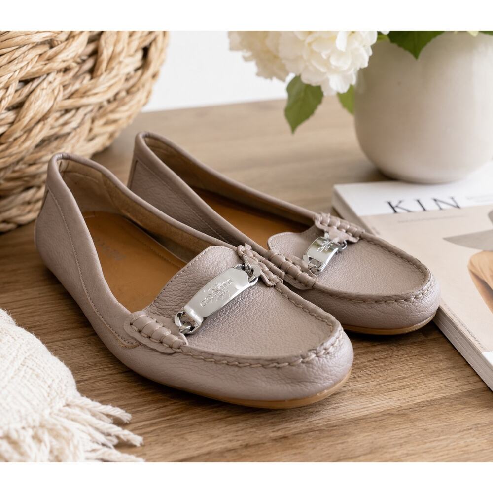 COACH Olive A7751 Taupe Pebbled Leather Women’s Loafer Size 8B